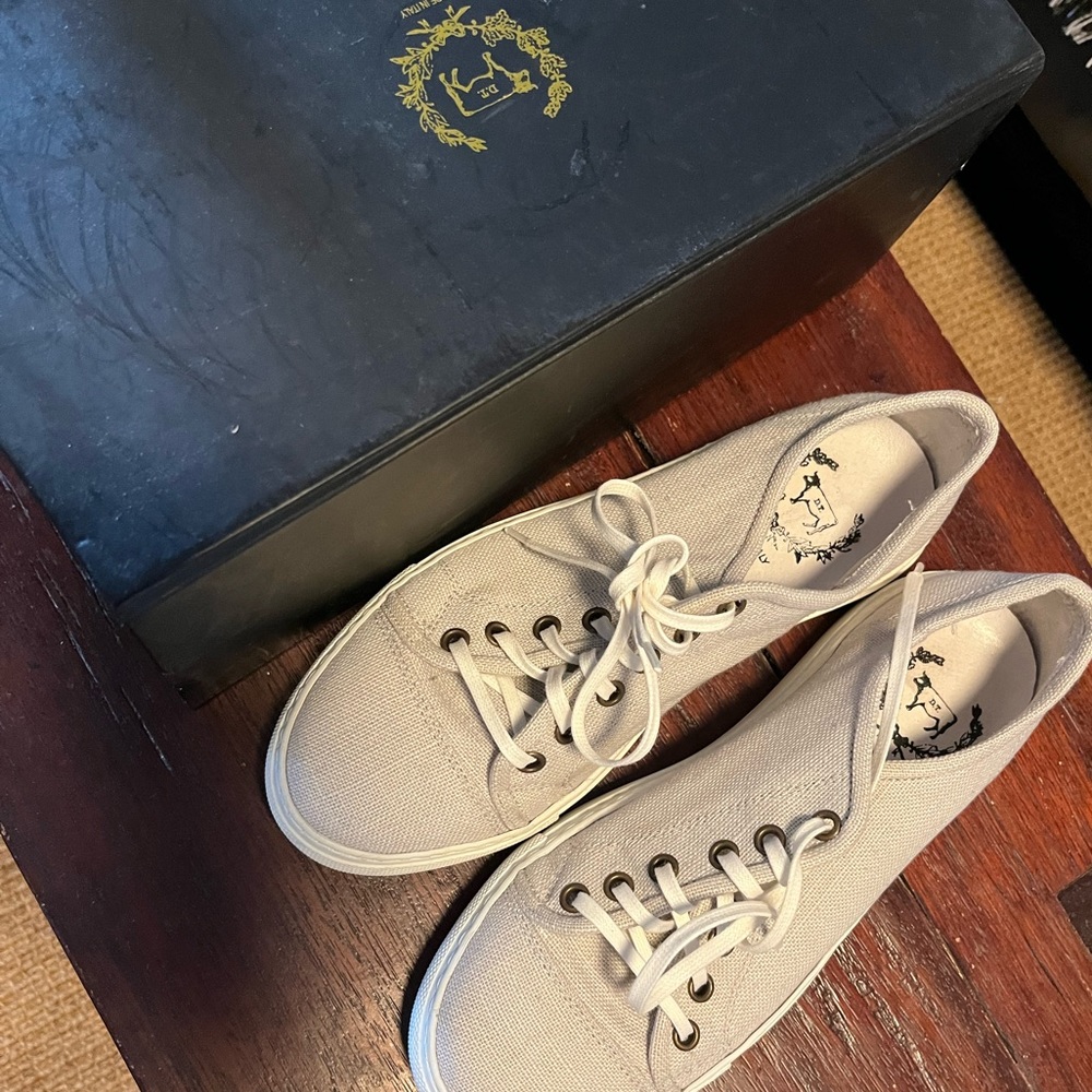 Del Toro canvas sneaker /light grey men’s size 37